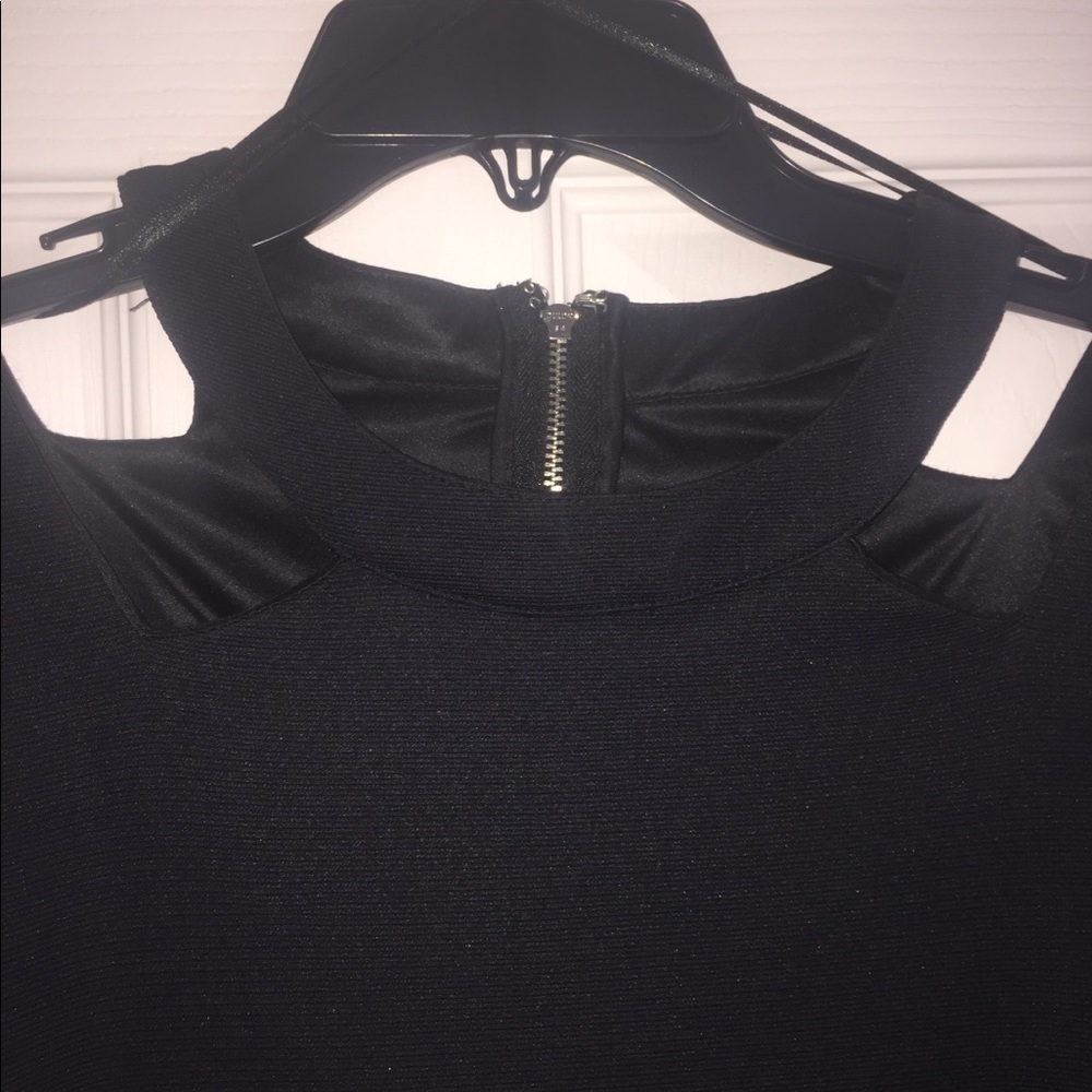 Dress - Picture 2 of 4
